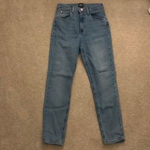 Urban Outfitters BDG Girlfriend High Rise Cropped Jean